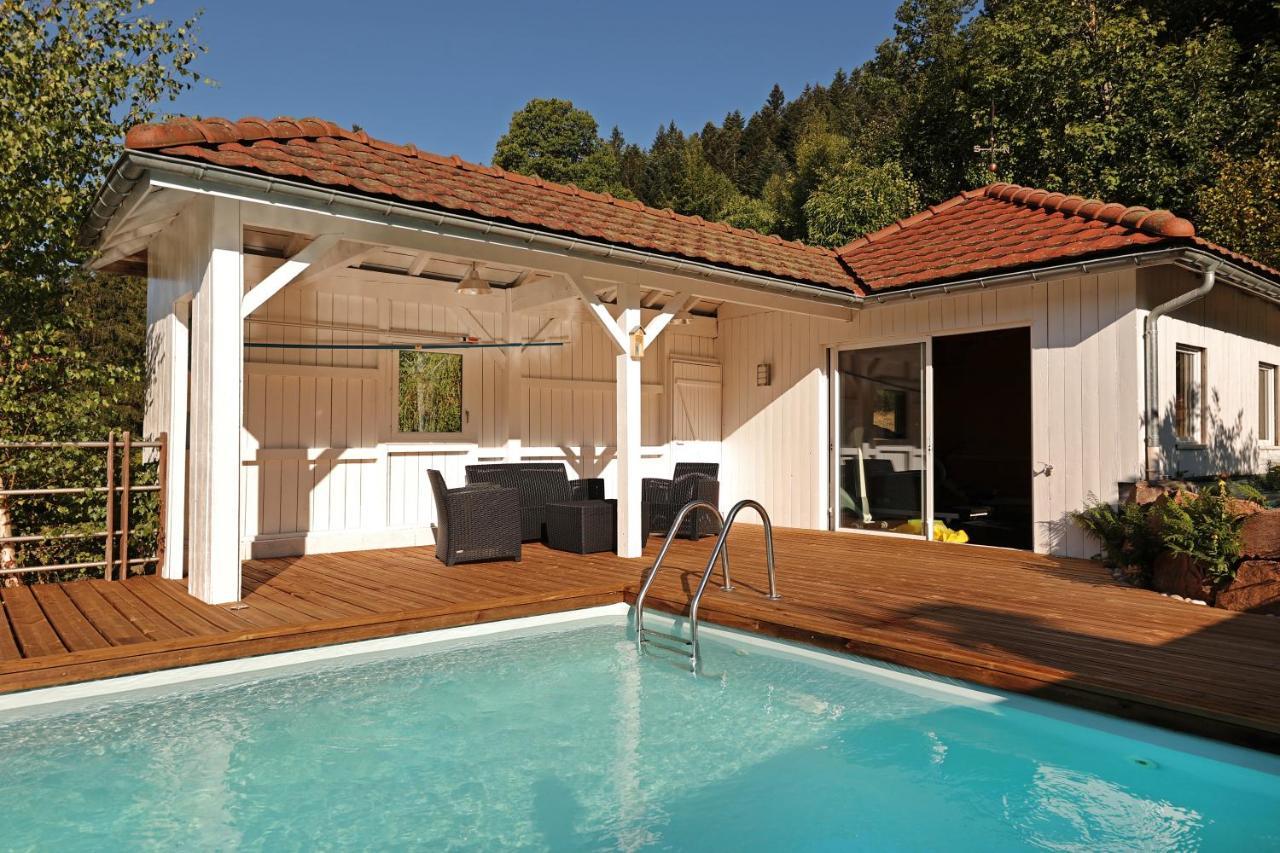 Le Blanc - Jacuzzi / Piscine / Sauna Chalet